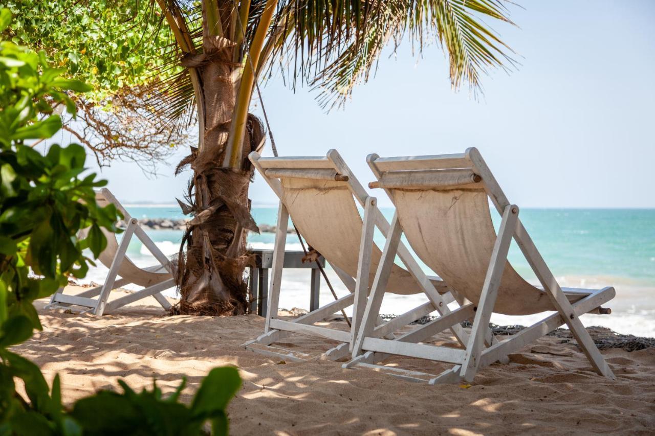 Bluewhale Beach Hotel Tangalle Exterior foto
