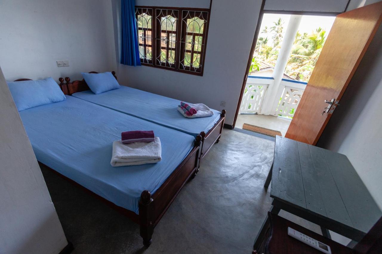 Bluewhale Beach Hotel Tangalle Exterior foto